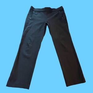 Jules and Leopold Black Pull On Cropped Pants with Silver Hardware. Large